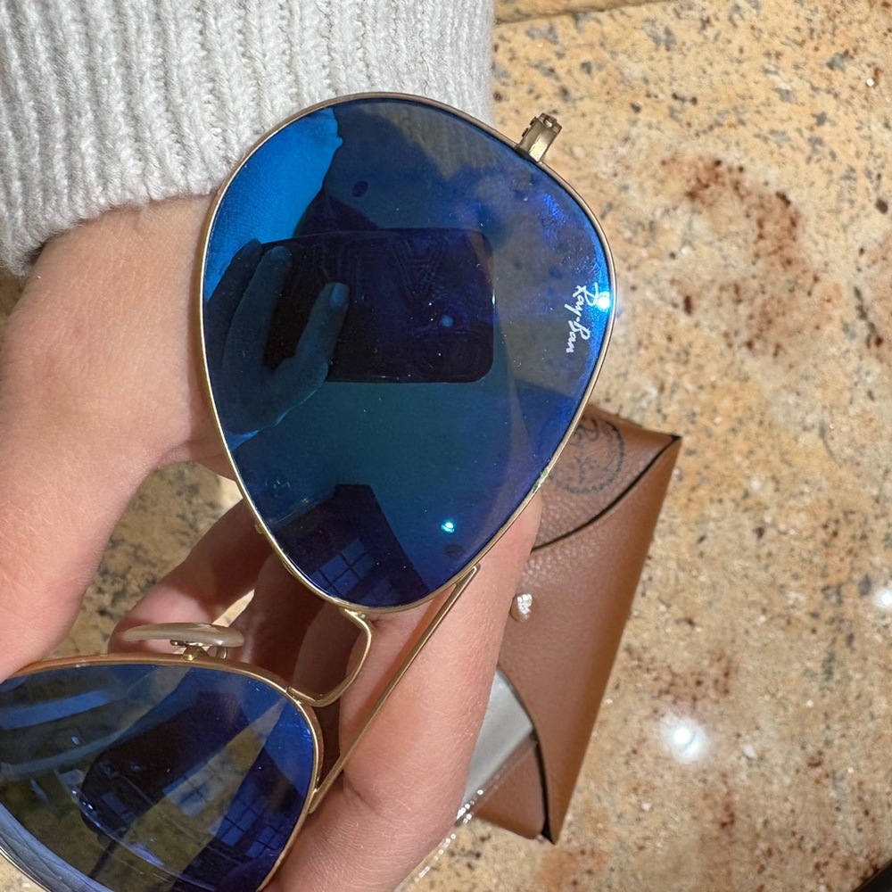 Ray-Ban Aviator Sunglasses UNISEX - Picture 2 of 6
